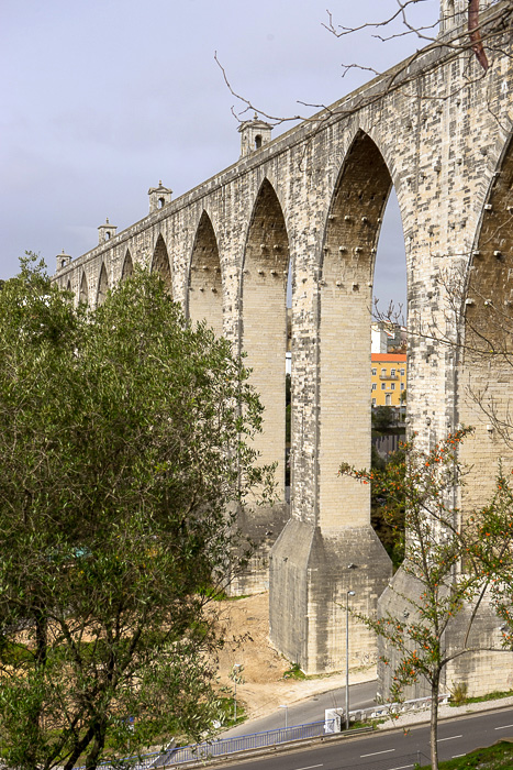 21 Aqueduct Lisbon DSC07206