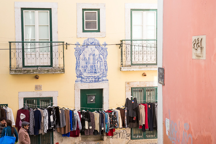 29 Alfama Lisbon DSC08376