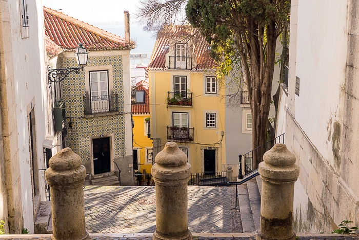 45 Alfama Lisbon DSC08451